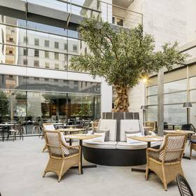 Restautant terrace ilunion málaga Hotel ILUNION Málaga Restautant terrace ilunion málaga Hotel ILUNION Málaga