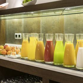 Breakfast buffet ilunion suites madrid hotel ilunion suites madrid Breakfast buffet ilunion suites madrid hotel ilunion suites madrid