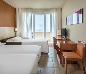 Triple room with sea views Triple room with sea views
