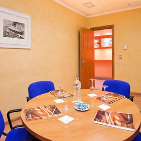 Meeting room Hotel ILUNION Les Corts Spa Barcelona Meeting room Hotel ILUNION Les Corts Spa Barcelona