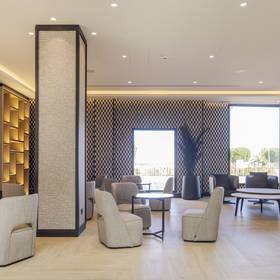 Cafeteria hotel ilunion alcora sevilla seville Cafeteria hotel ilunion alcora sevilla seville