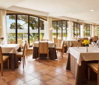 Cafeteria hotel ilunion caleta park s'agaró Cafeteria hotel ilunion caleta park s'agaró