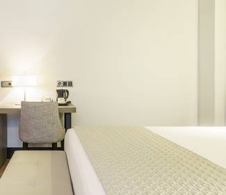 Suite (family) hotel ilunion bilbao Suite (family) hotel ilunion bilbao