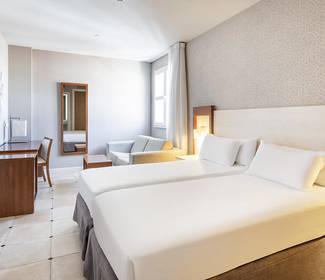 Double standard room hotel ilunion fuengirola Double standard room hotel ilunion fuengirola
