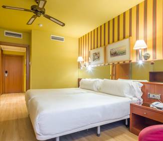 Double room for individual use Hotel ILUNION Les Corts Spa Barcelona