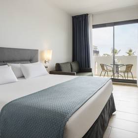 Double room hotel ilunion calas de conil conil de la frontera Double room hotel ilunion calas de conil conil de la frontera