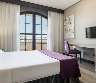 Standard double room Hotel ILUNION Golf Badajoz