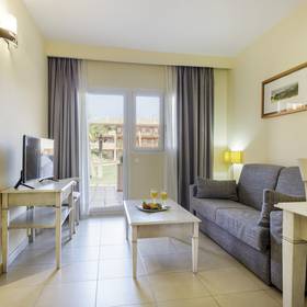 Double room aparthotel ilunion sancti petri cádiz Double room aparthotel ilunion sancti petri cádiz