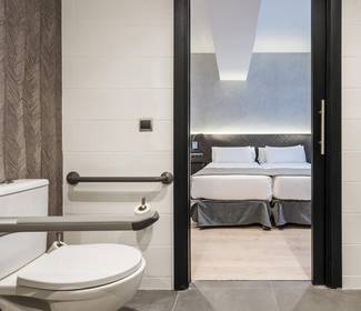 Disabled accessible room Hotel ILUNION Bel Art Barcelona
