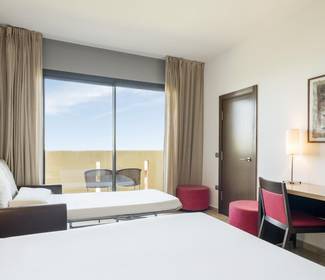 Double room with children Hotel ILUNION Calas de Conil Conil de la Frontera Double room with children Hotel ILUNION Calas de Conil Conil de la Frontera