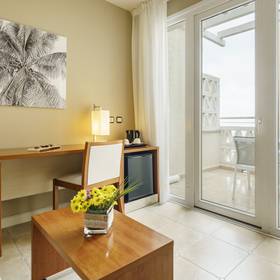 Room Hotel ILUNION Fuengirola Room Hotel ILUNION Fuengirola