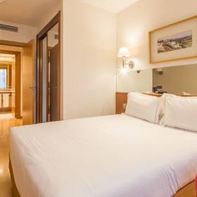 Double room Hotel ILUNION Les Corts Spa Barcelona