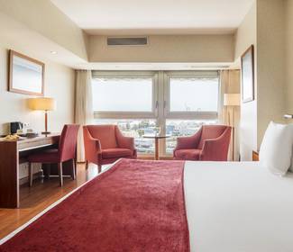 Double room with port view Double room with port view
