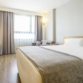 Double room ilunion valencia hotel ilunion valencia 4 Double room ilunion valencia hotel ilunion valencia 4