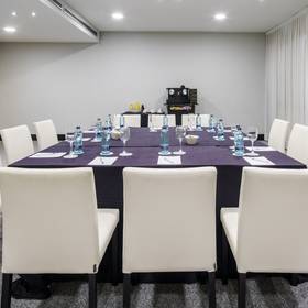 Meeting room hotel ilunion bilbao Meeting room hotel ilunion bilbao