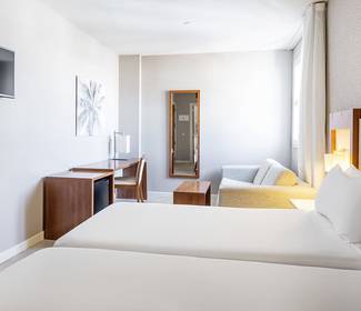 Double standard room hotel ilunion fuengirola Double standard room hotel ilunion fuengirola