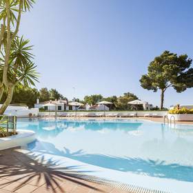 Swimmingpool ilunion menorca Hotel ILUNION Menorca Cala Galdana
