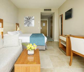 Superior room with sea views hotel ilunion fuengirola Superior room with sea views hotel ilunion fuengirola