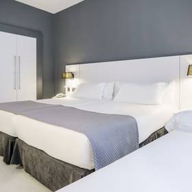 Triple room hotel ilunion bilbao Triple room hotel ilunion bilbao