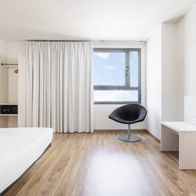 Accessible room ilunion valencia 3 hotel ilunion valencia 3 Accessible room ilunion valencia 3 hotel ilunion valencia 3