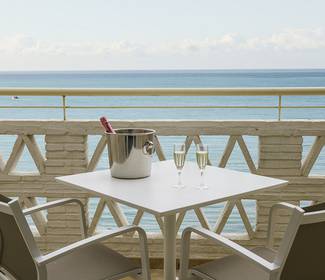 Superior room with sea views hotel ilunion fuengirola Superior room with sea views hotel ilunion fuengirola