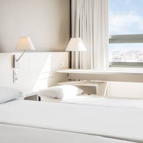 Accessible room ilunion valencia 3 hotel ilunion valencia 3 Accessible room ilunion valencia 3 hotel ilunion valencia 3