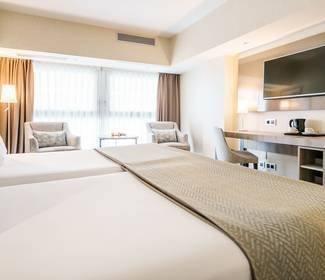 Corporate single room Hotel ILUNION Málaga Corporate single room Hotel ILUNION Málaga