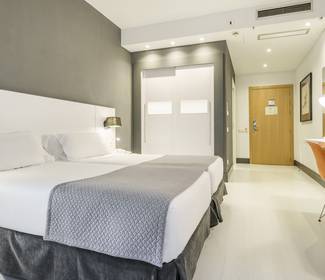 Accesible room hotel ilunion bilbao Accesible room hotel ilunion bilbao
