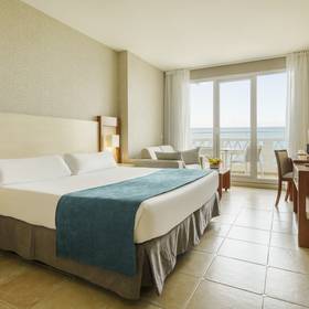 Room Hotel ILUNION Fuengirola Room Hotel ILUNION Fuengirola