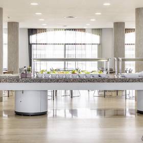 Buffet breakfast hotel ilunion islantilla huelva Buffet breakfast hotel ilunion islantilla huelva