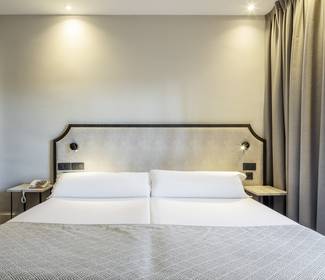 Accessible room ILUNION Hacienda de Mijas Hotel Accessible room ILUNION Hacienda de Mijas Hotel