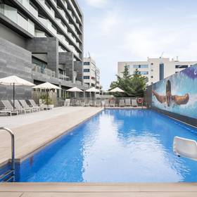 Swimmingpool ilunion atrium hotel ilunion atrium madrid Swimmingpool ilunion atrium hotel ilunion atrium madrid