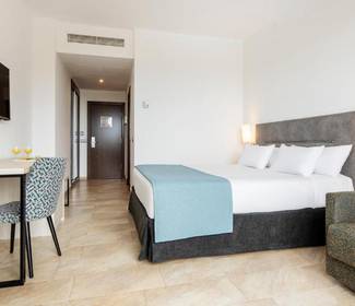 Double standard room Hotel ILUNION Calas de Conil Conil de la Frontera Double standard room Hotel ILUNION Calas de Conil Conil de la Frontera