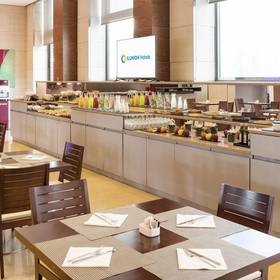 Breakfast buffet ilunion valencia hotel ilunion valencia 4 Breakfast buffet ilunion valencia hotel ilunion valencia 4