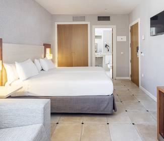 Double standard room hotel ilunion fuengirola Double standard room hotel ilunion fuengirola