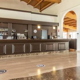 Reception aparthotel ilunion sancti petri cádiz Reception aparthotel ilunion sancti petri cádiz