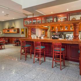 Bar Hotel ILUNION Les Corts Spa Barcelona Bar Hotel ILUNION Les Corts Spa Barcelona