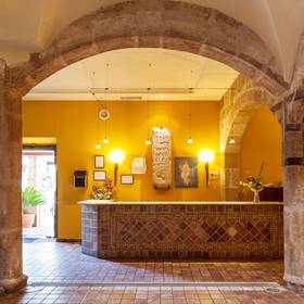 Reception ilunion mérida palace Hotel ILUNION Mérida Palace Reception ilunion mérida palace Hotel ILUNION Mérida Palace