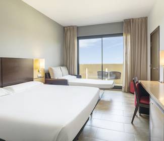 Double room with children Hotel ILUNION Calas de Conil Conil de la Frontera Double room with children Hotel ILUNION Calas de Conil Conil de la Frontera