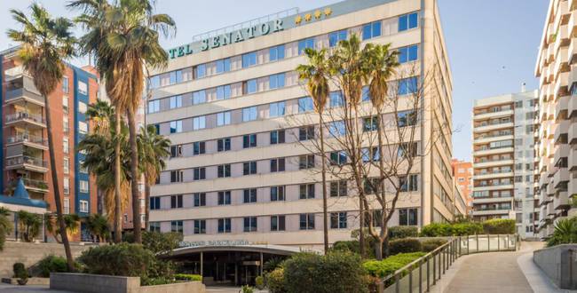 Facade Hotel ILUNION Les Corts Spa Barcelona Facade Hotel ILUNION Les Corts Spa Barcelona
