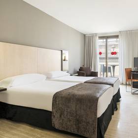 Double room Hotel ILUNION Almirante Barcelona Double room Hotel ILUNION Almirante Barcelona