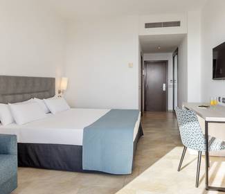 Double premium room Hotel ILUNION Calas de Conil Conil de la Frontera Double premium room Hotel ILUNION Calas de Conil Conil de la Frontera