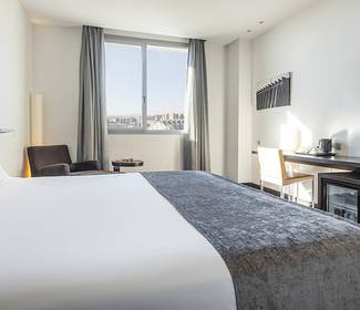 Double room Hotel ILUNION Aqua 4 Valencia Double room Hotel ILUNION Aqua 4 Valencia