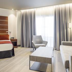 Room Hotel ILUNION Alcora Sevilla Seville Room Hotel ILUNION Alcora Sevilla Seville