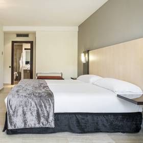 Double room Hotel ILUNION Almirante Barcelona Double room Hotel ILUNION Almirante Barcelona