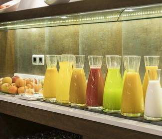 Restaurant facilities Hotel ILUNION Suites Madrid Restaurant facilities Hotel ILUNION Suites Madrid