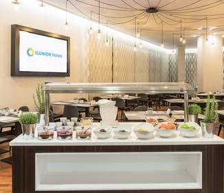 Bar, cafeteria, terrace balcony hotel ilunion pío xii madrid Bar, cafeteria, terrace balcony hotel ilunion pío xii madrid