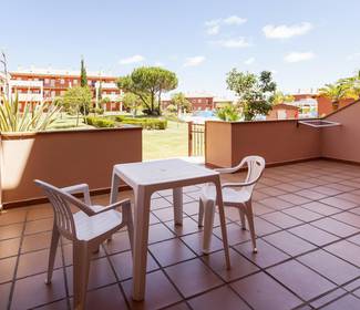 Two bedroom apartment with garden access Aparthotel ILUNION Sancti Petri Cádiz Two bedroom apartment with garden access Aparthotel ILUNION Sancti Petri Cádiz