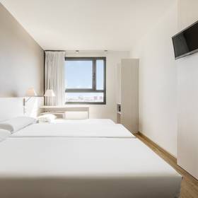 Triple room ilunino valencia 3 hotel ilunion valencia 3 Triple room ilunino valencia 3 hotel ilunion valencia 3