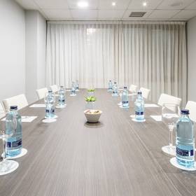 Meeting room hotel ilunion bilbao Meeting room hotel ilunion bilbao